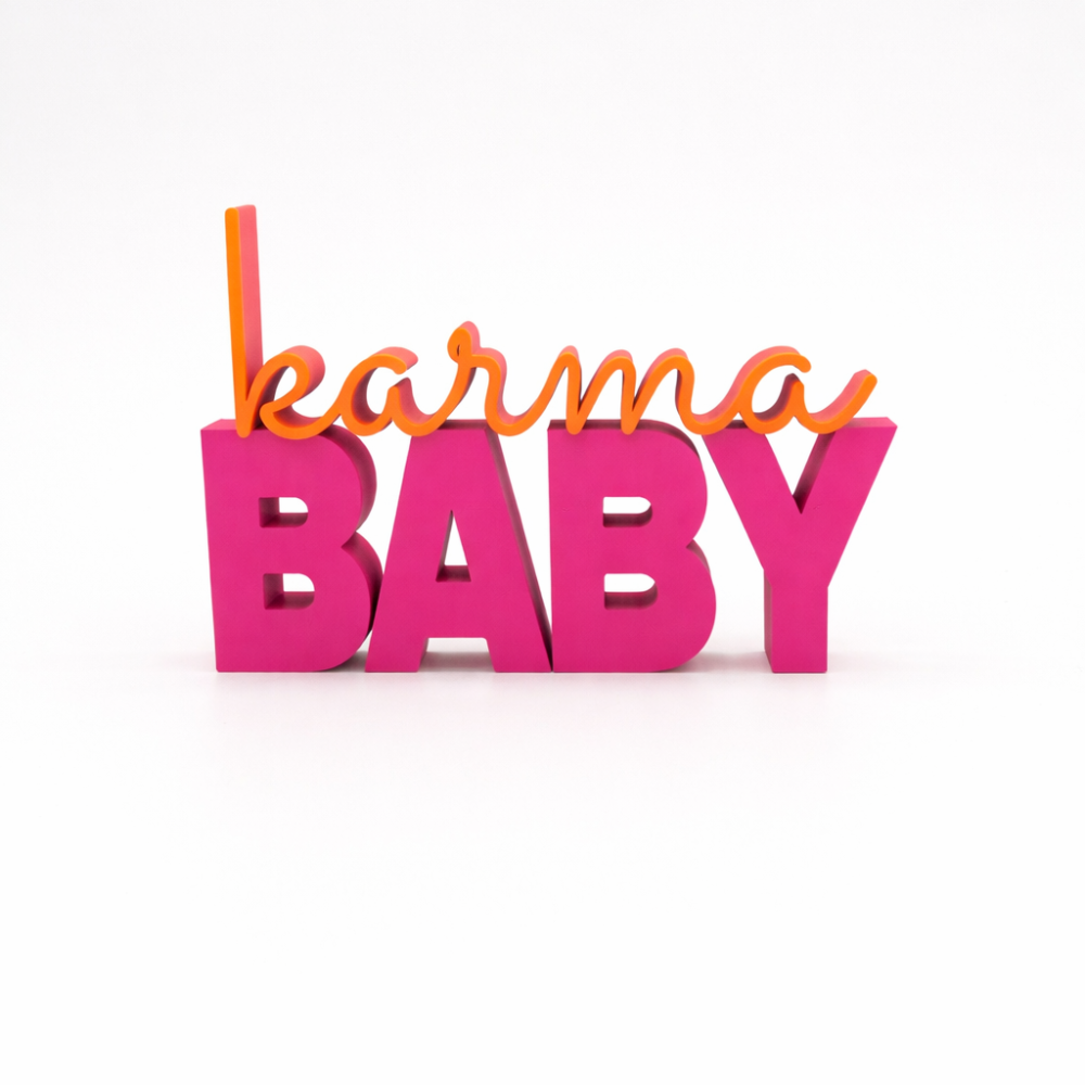 3D Drucker Schriftzug „Karma Baby“ – Pink-Orange