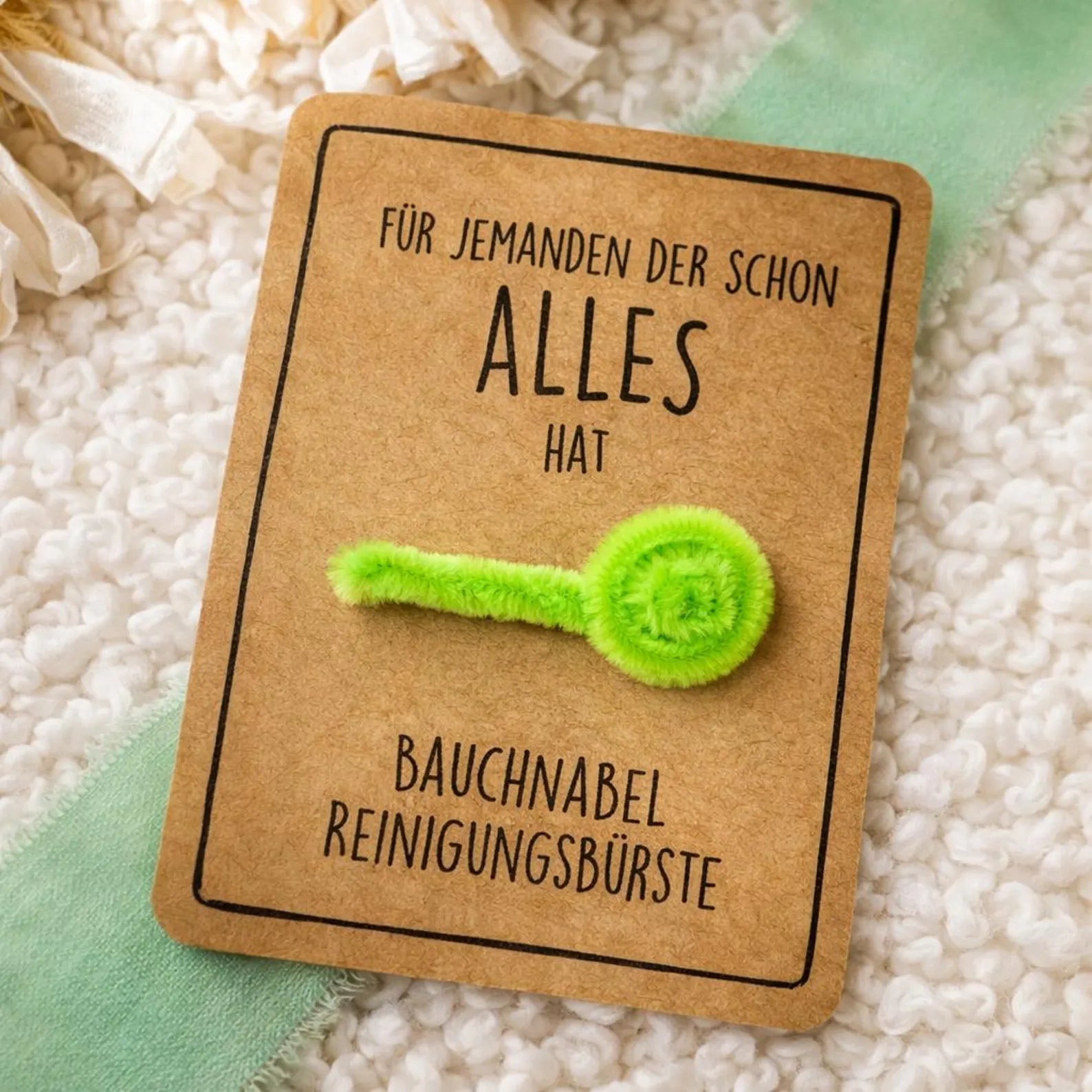Bauchnabelreinigungsbürste – Lustige Scherzartikel Bürste für den Bauchnabel Alicas Schlawiner - malmichbunt.de