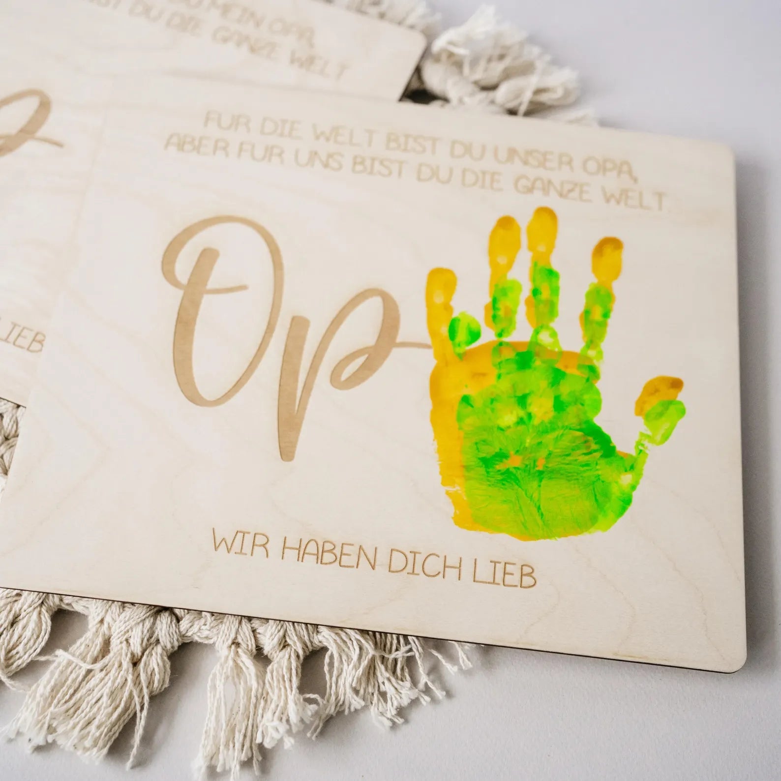 Handabdruck Brettchen Opa – Persönliches Holzgeschenk (mehrere Kinder) Alicas Schlawiner - malmichbunt.de