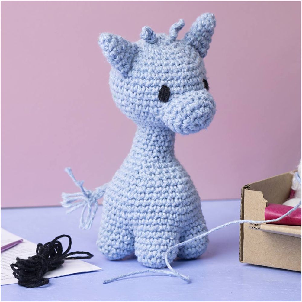Kreativ Set Amigurumi – Süße Giraffe in Hellblau häkeln Creativ Company - malmichbunt.de