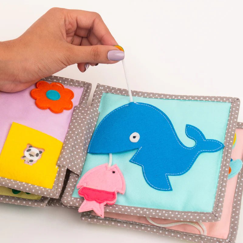 Mini Quiet Book "Dösender Löwe" Jolly Designs - malmichbunt.de