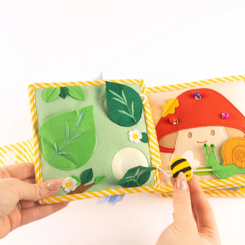 Mini Quiet Book "Kleine Buntschuppe" (ab 6 Monate) Jolly Designs - malmichbunt.de