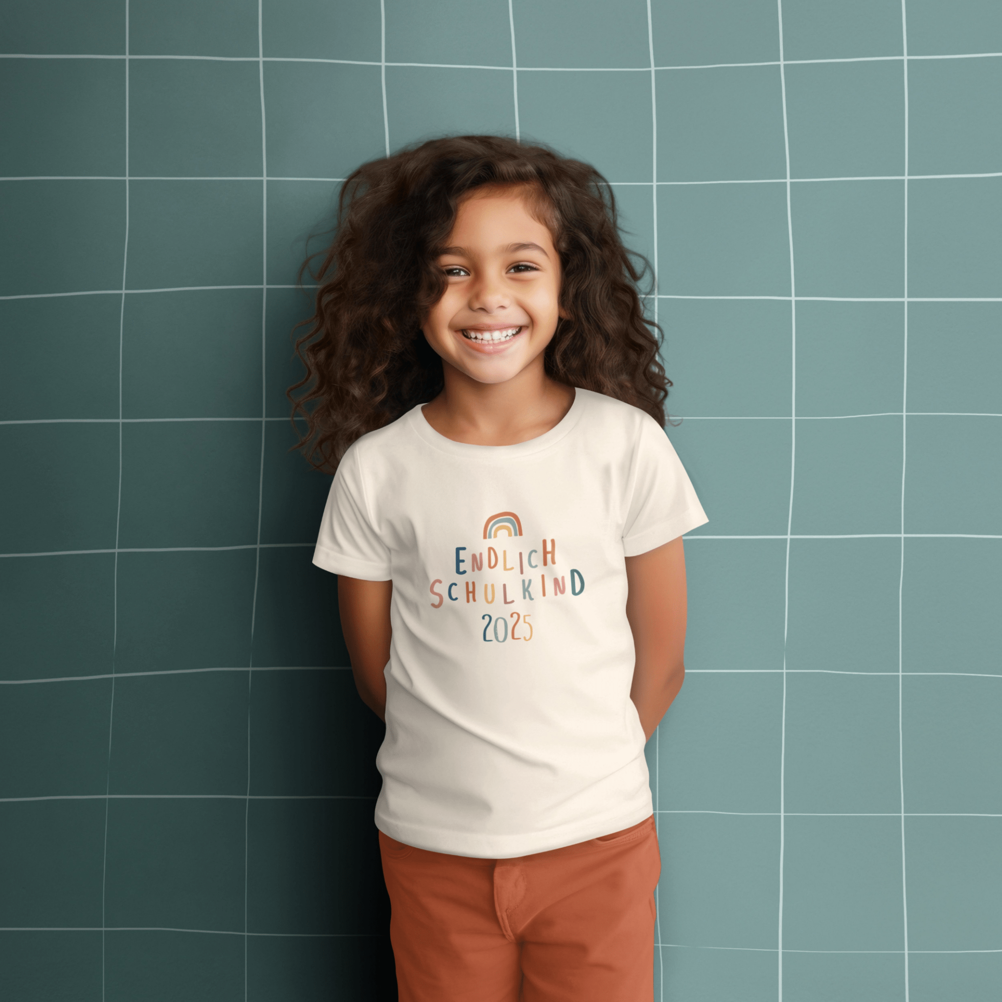 Modern Kids Art - Bügelbild "Endlich Schulkind" Regenbogen Modern Kids Art - malmichbunt.de