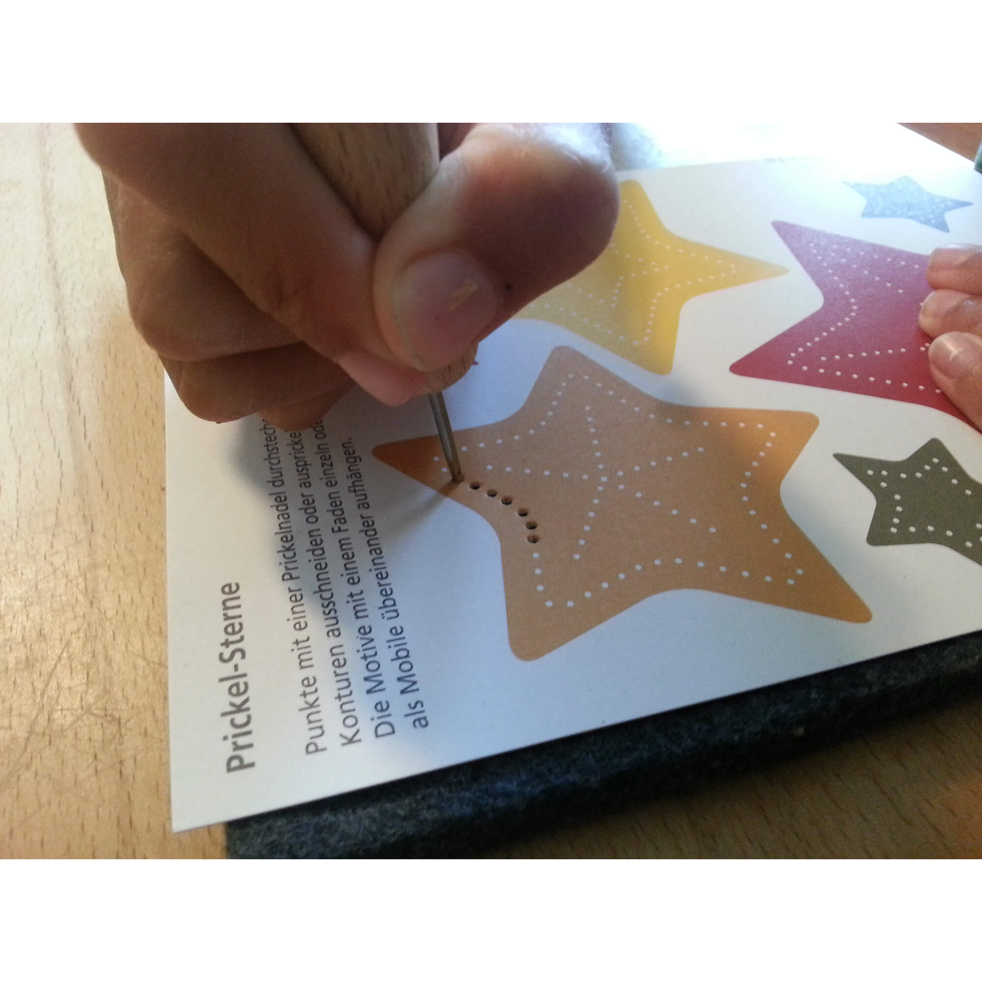 Prickeln für Kinder - Prickelset Weihnachtsengel Familienmomente - malmichbunt.de