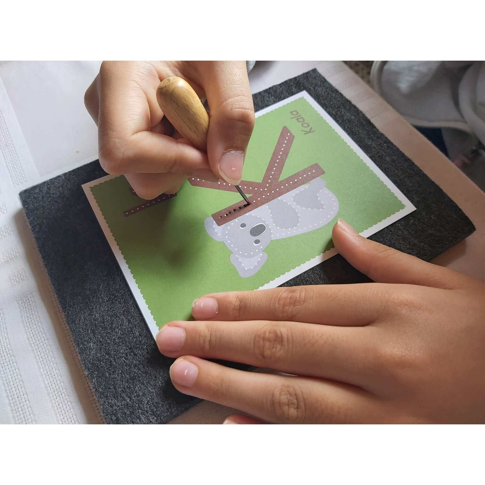 Prickelset für Kinder - Buchstaben zum Prickeln Familienmomente - malmichbunt.de