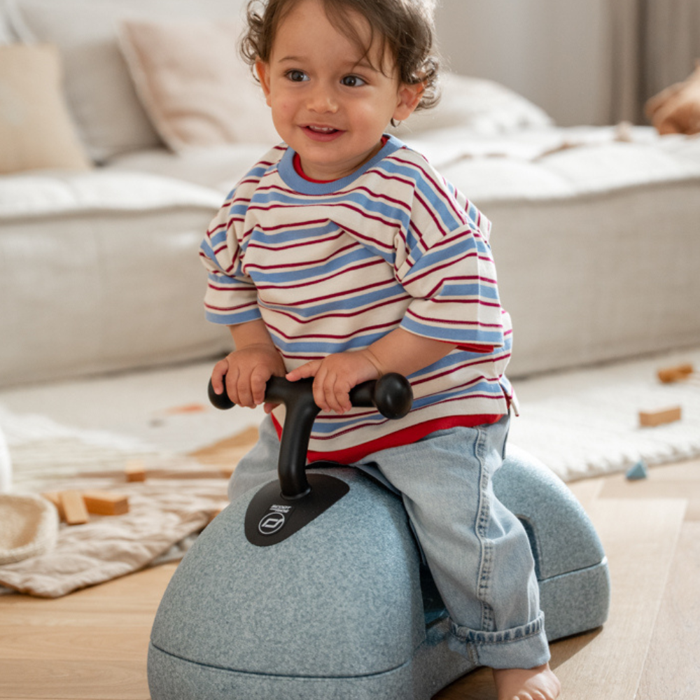 My first sand Scoot & Ride Babyroller steel