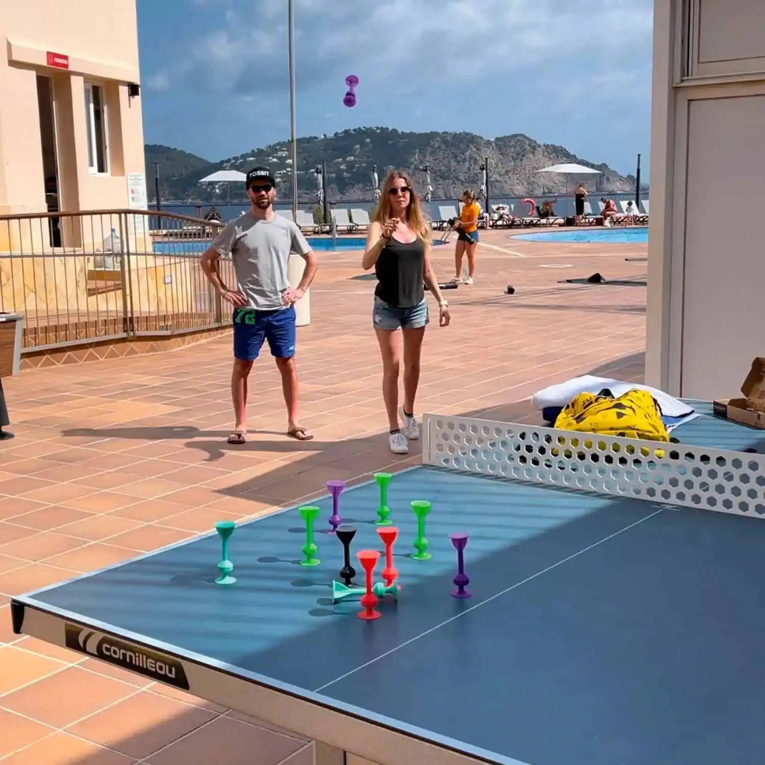 TOSSIT FAMILY PACK - Dartspiel (Rot – Türkis – Blau – Gelb) TOSSIT - malmichbunt.de